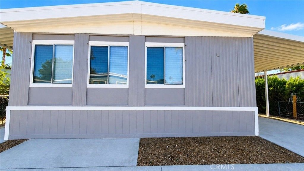 1455 State Street S # 302, Hemet