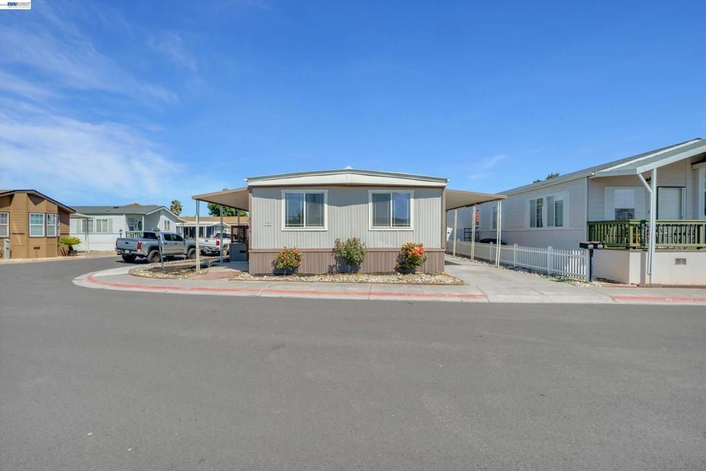 5166 Sunrise Dr, Livermore