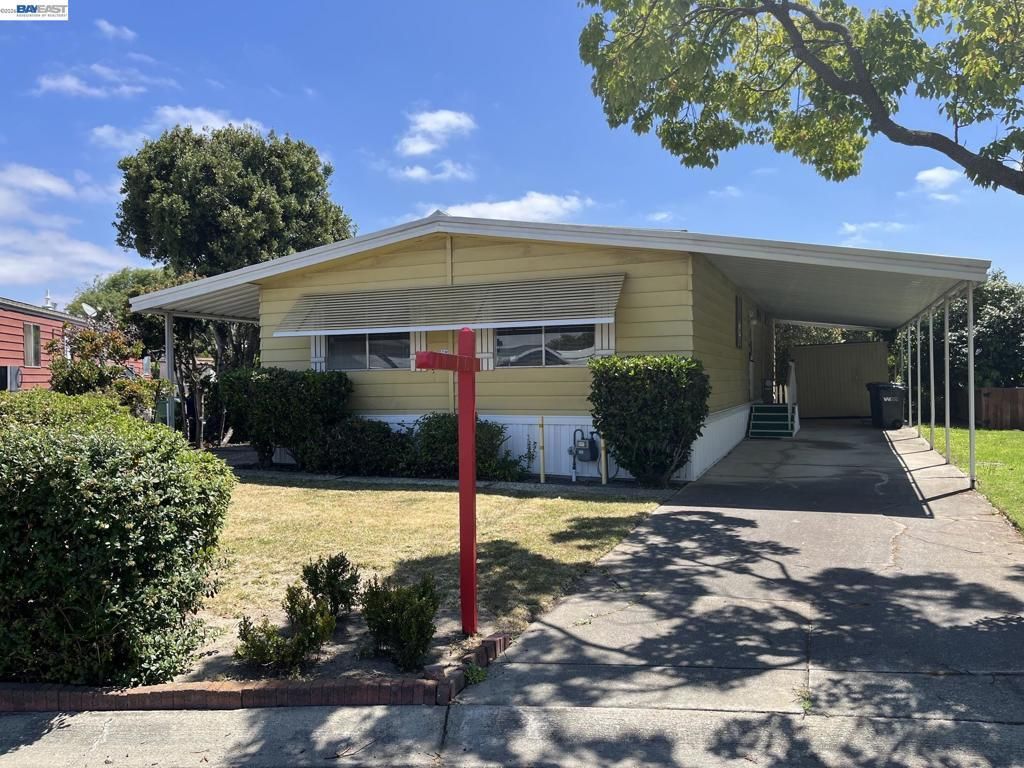 29000 Guildhall Rd, Hayward