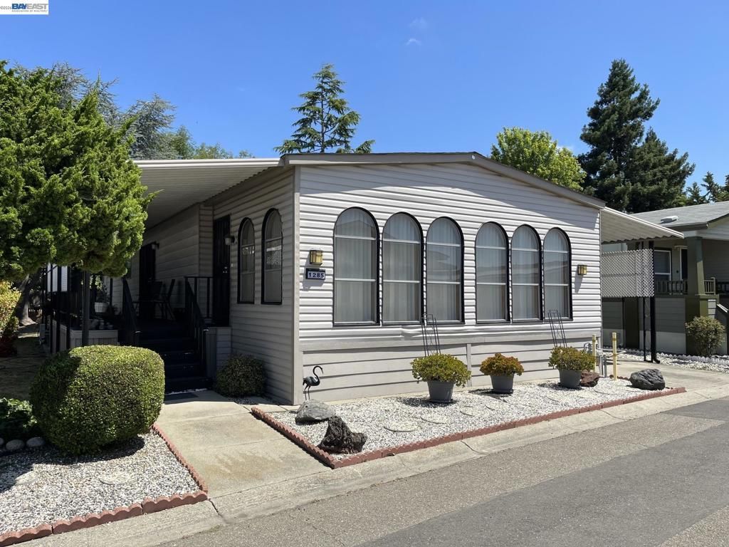 1285 Sussex Way, Hayward
