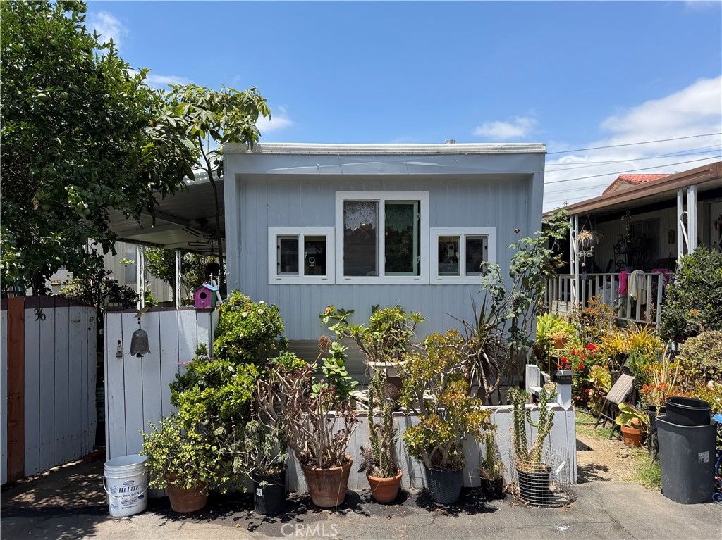 520 E Carson Street, Carson