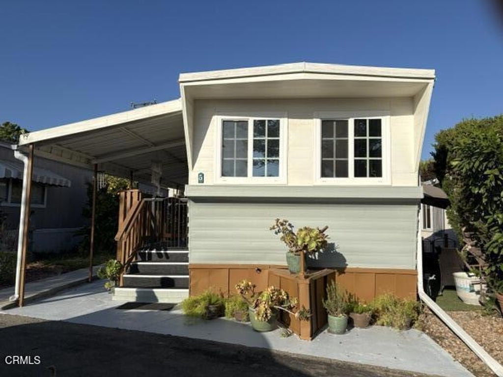 1075 Loma # 5, Ojai