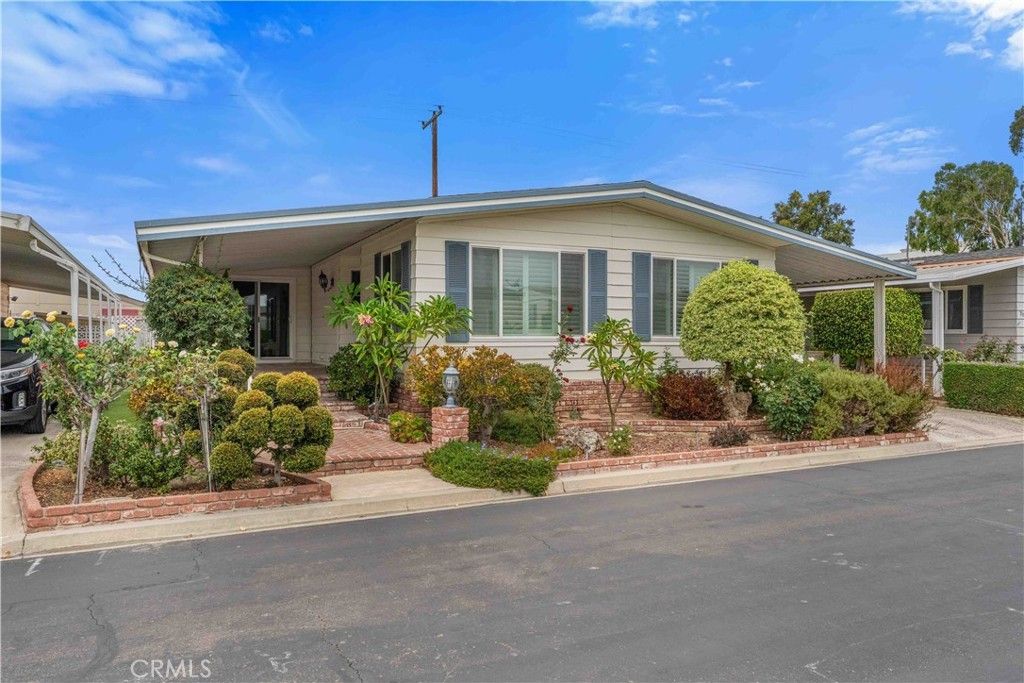 719 Glenlake, Placentia
