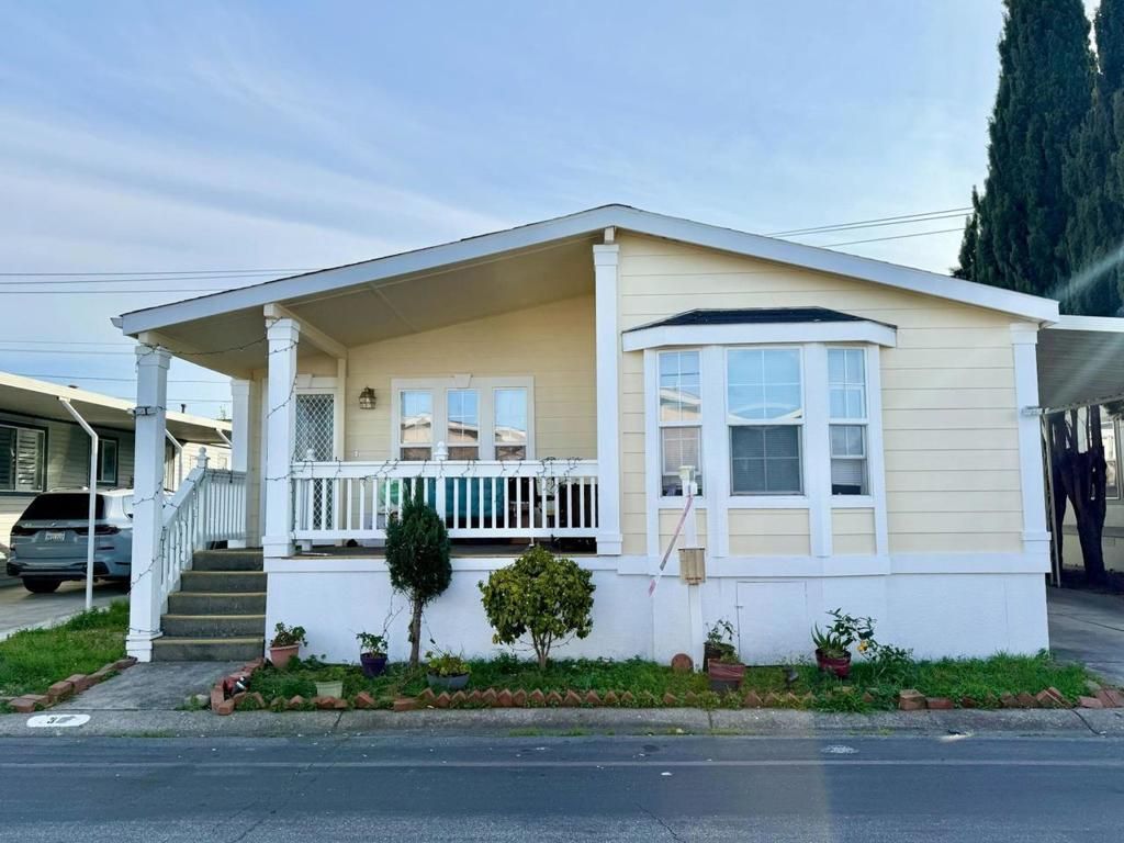 1225 Vienna # 32, Sunnyvale
