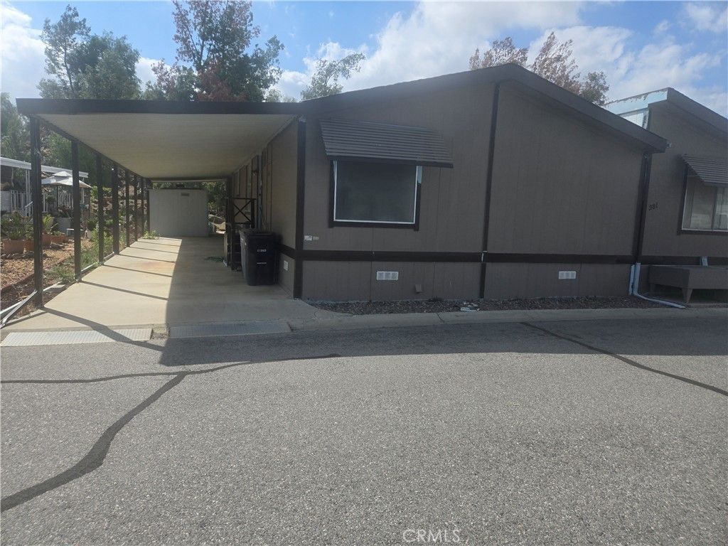 5001 Florida # 381, Hemet