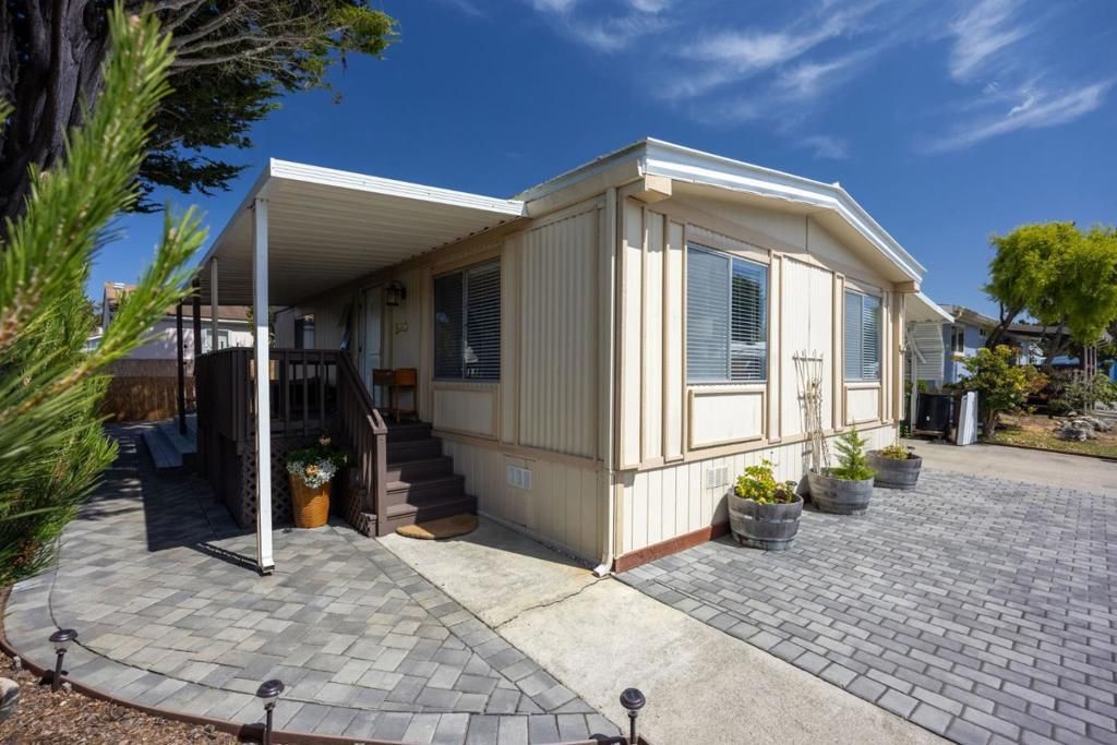 12 Dolphin Court # 12, Half Moon Bay