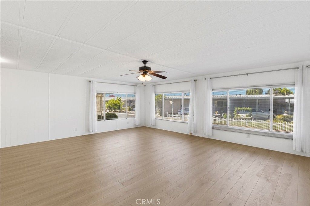 8811 Canoga Avenue # 223, Canoga Park