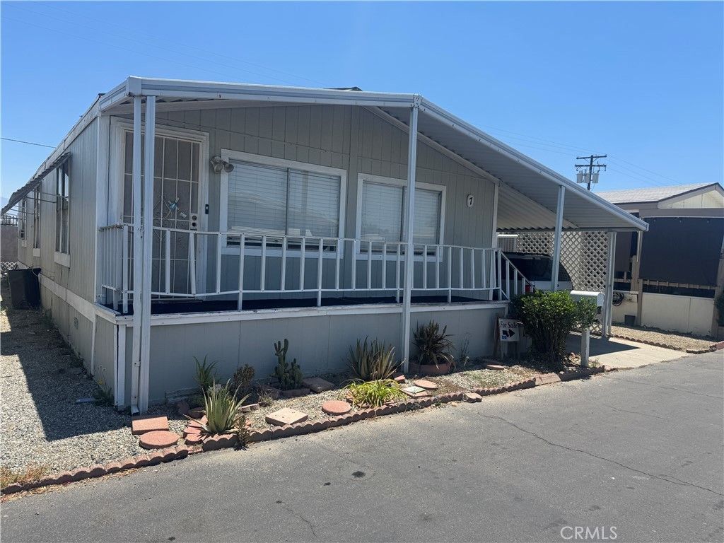 530 W Devonshire # 7, Hemet