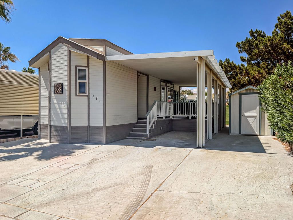 70200 Dillon Road # 581, Desert Hot Springs