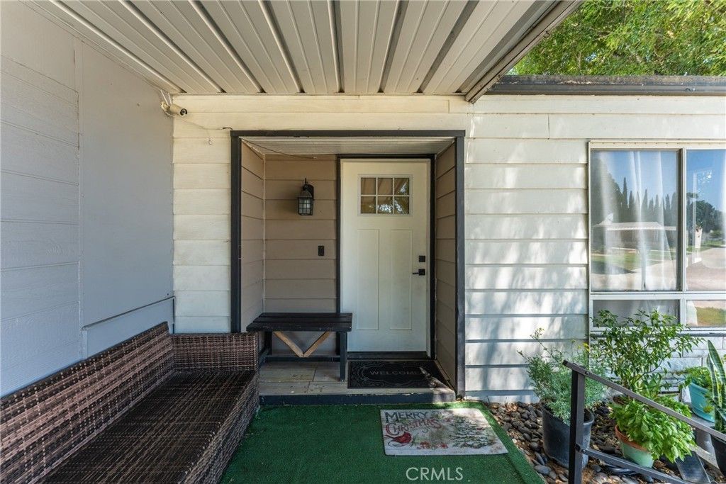 5800 Hamner # 519, Eastvale