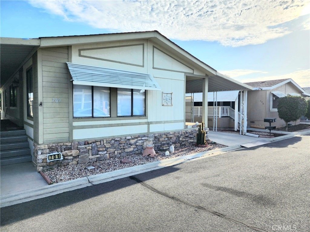 5001 W Florida # 709, Hemet