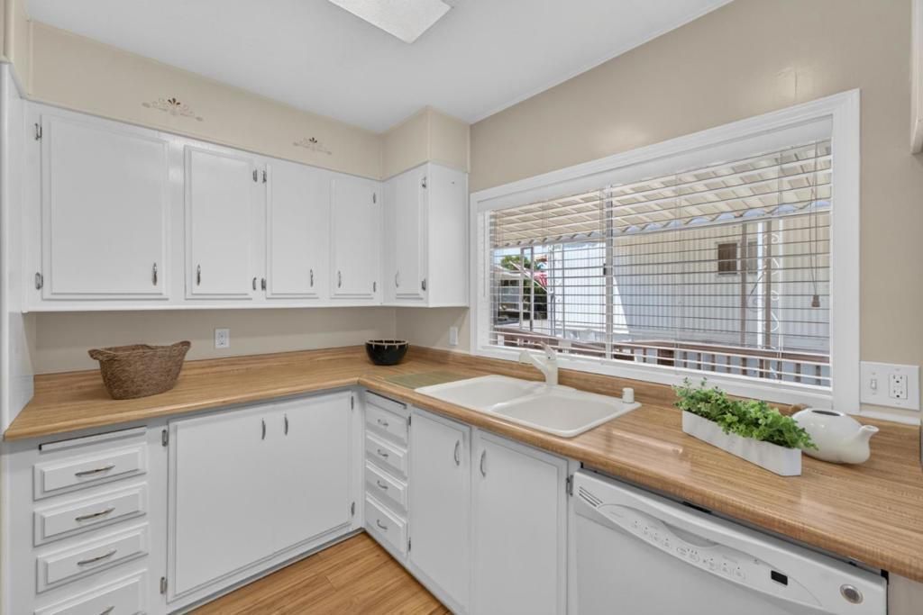 144 Holm Road # 14, Watsonville