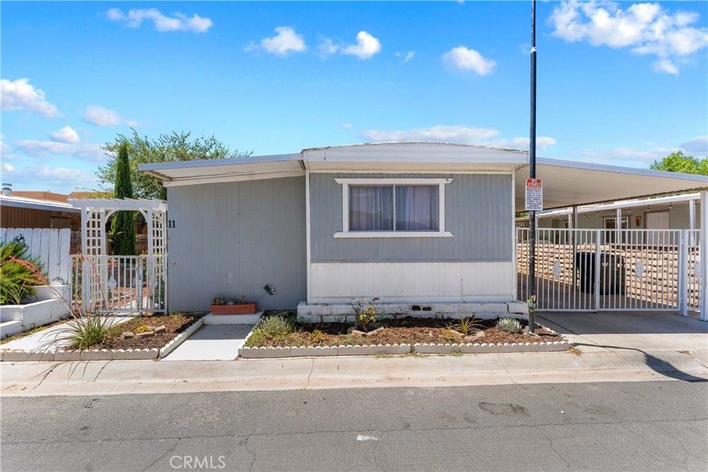 3300 15th W # 11, Rosamond