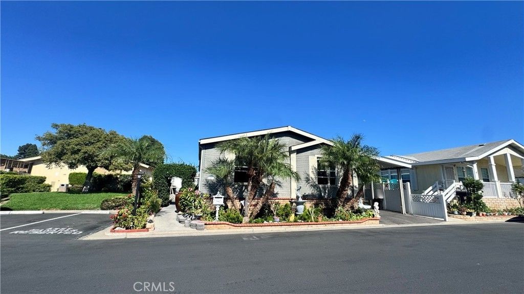 10550 Western # 61, Stanton