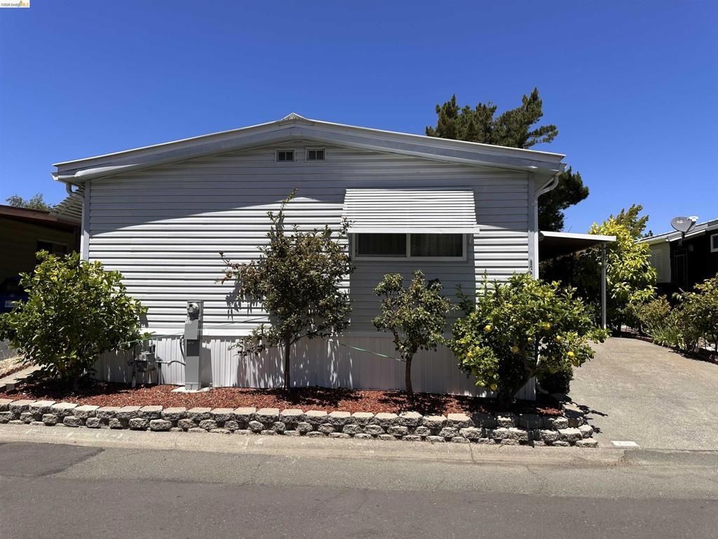 132 Phyllis Court, Vallejo