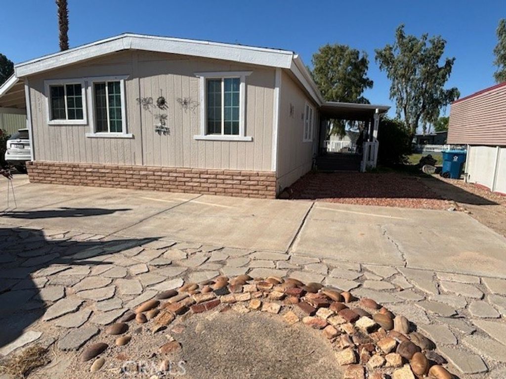578 Channel Way, Needles