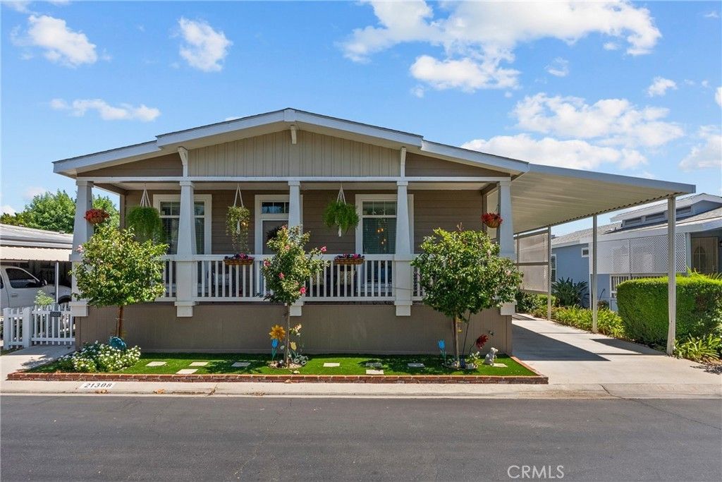 21308 Jimpson Way, Canyon Country