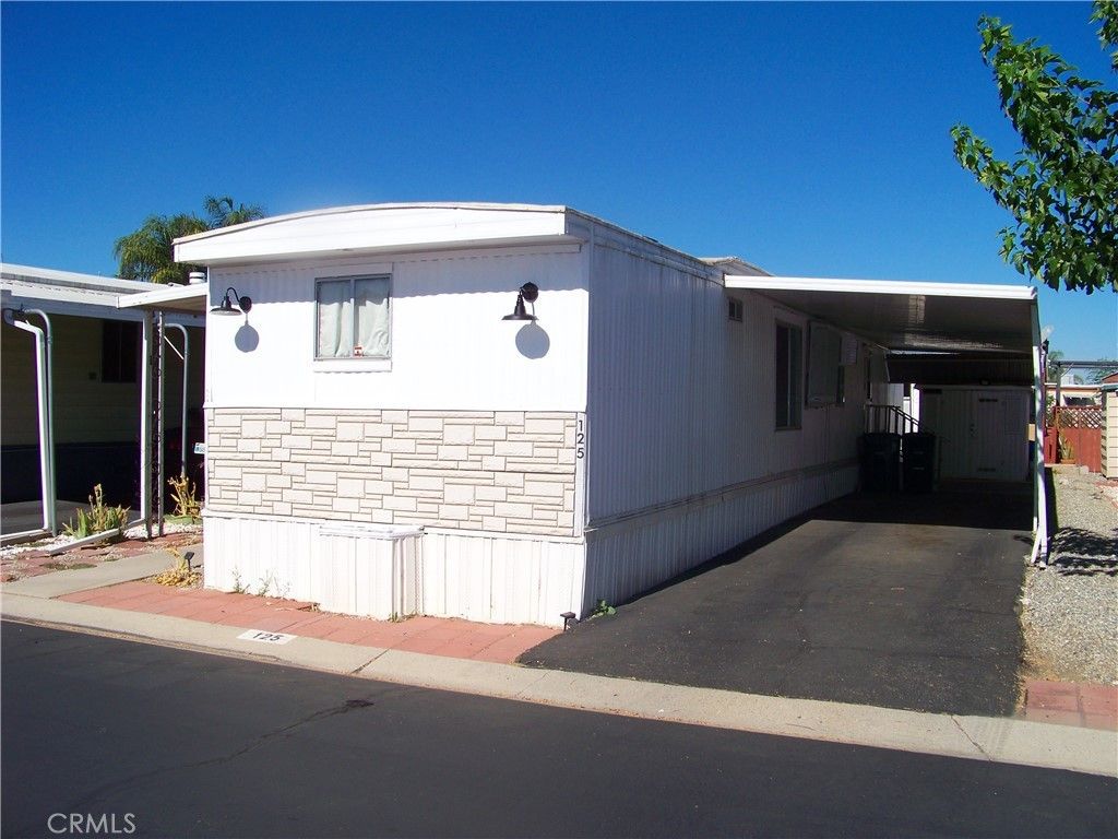 575 S Lyon # 125, Hemet