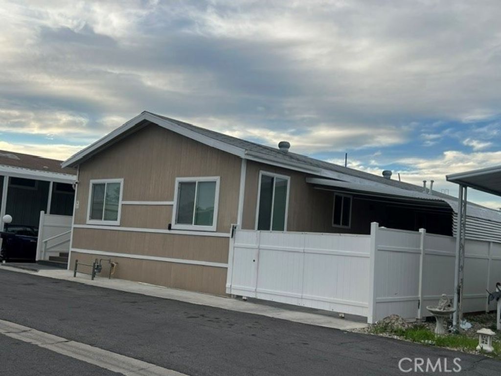 8901 Eton Avenue # 11, Canoga Park