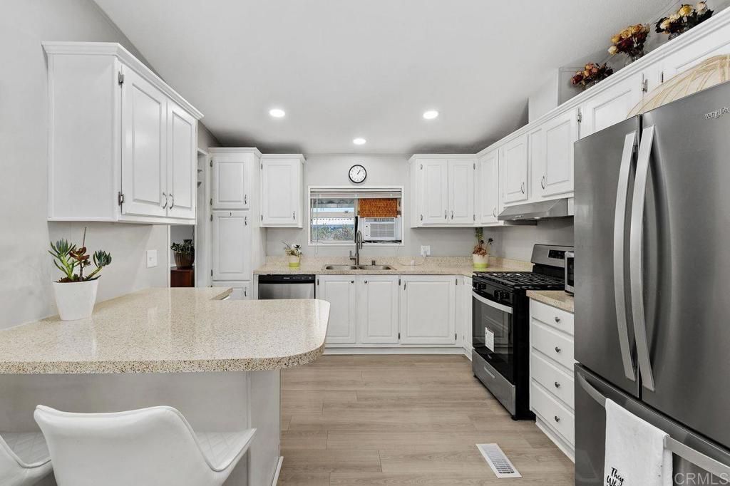 530 Devonshire Avenue # 84, Hemet