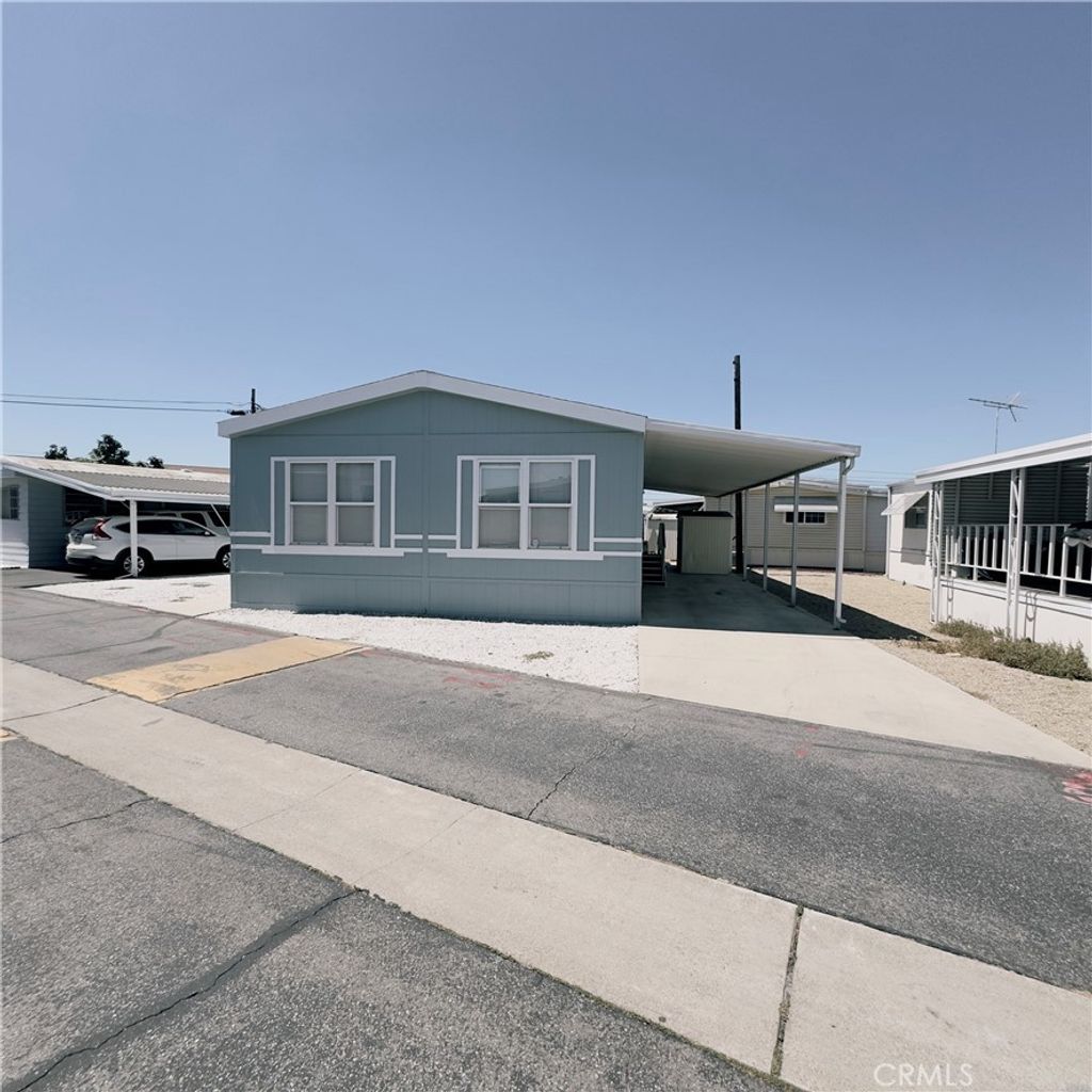 35 Maple Via, Anaheim