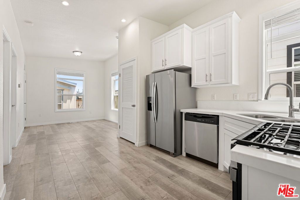 8250 Lankershim Boulevard # 137, North Hollywood