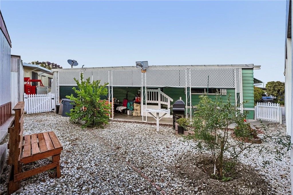 7101 Rosecrans Ave, Paramount