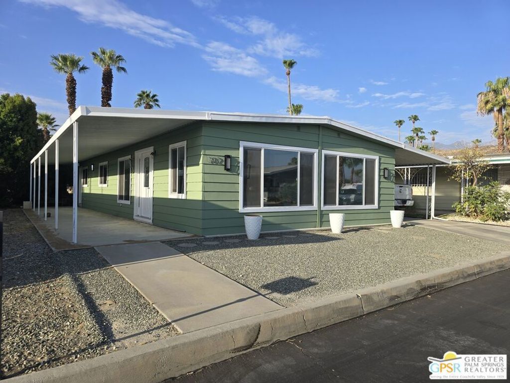 102 Aliso Drive, Palm Springs