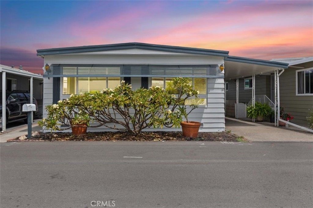 15621 Beach Blvd # 103, Westminster