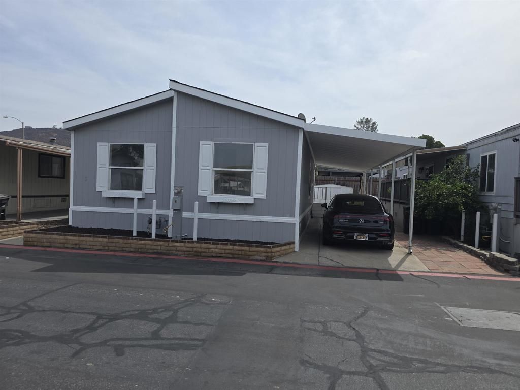 255 E Bradley Ave E # 3, El Cajon