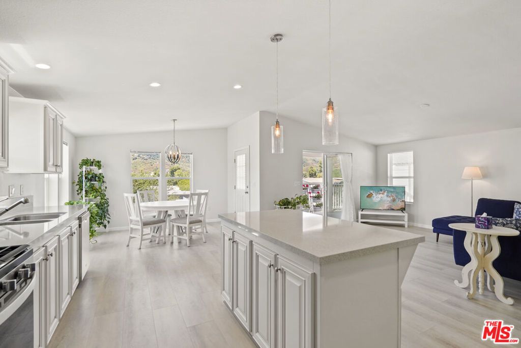 30473 Mulholland Hwy # 174, Agoura Hills