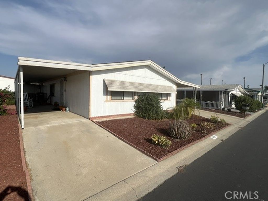 601 N Kirby Street # 452, Hemet
