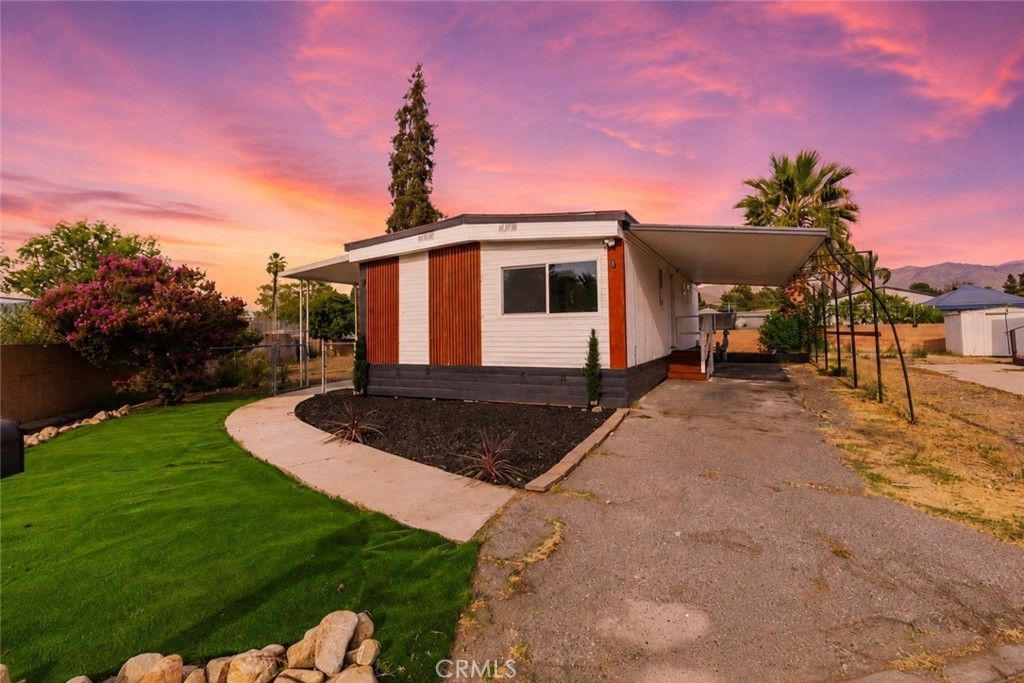 142 Sir Damas Drive, Riverside