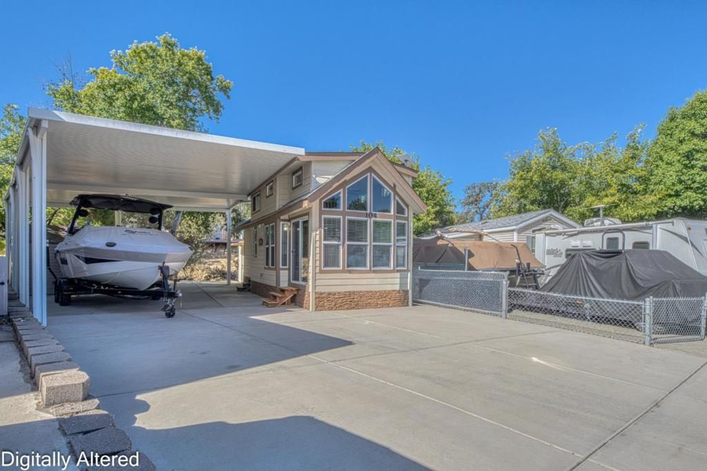 2166 Yellow Feather Circle # 104, Paso Robles