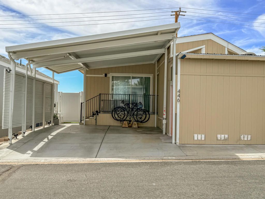 70200 Dillon Road # 446, Desert Hot Springs