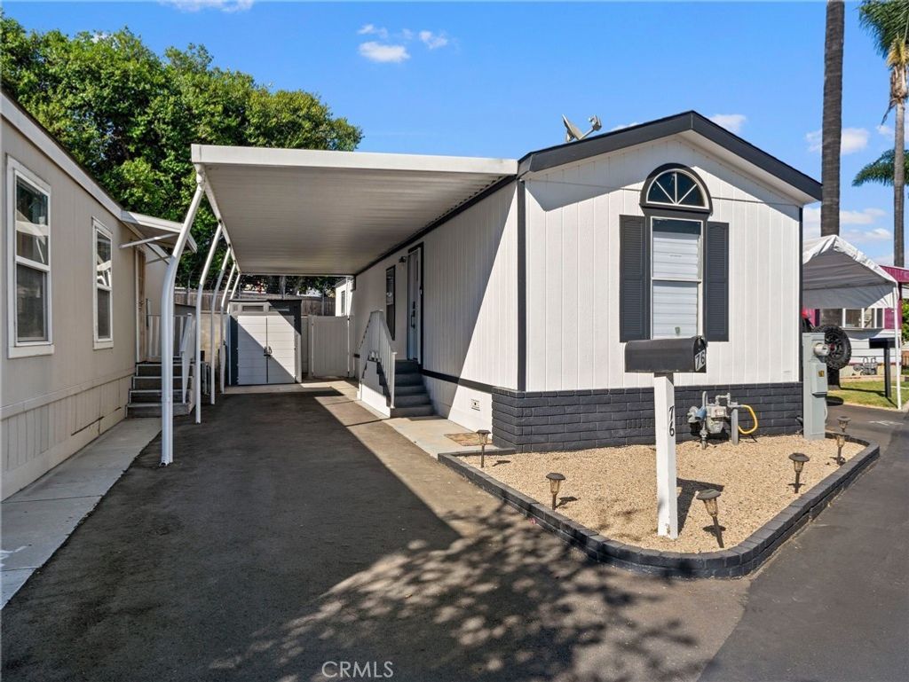 1517 N Newhope Street # 76, Santa Ana