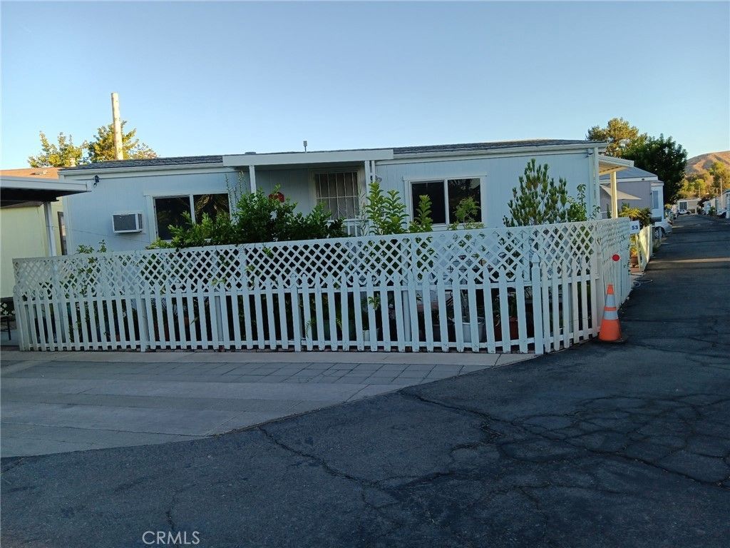 18204 Soledad Canyon Rd, Canyon Country