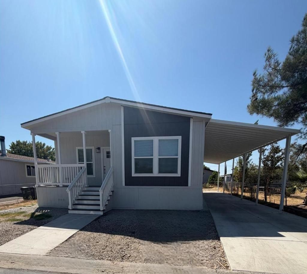 132 Village Circle # 132, Sacramento