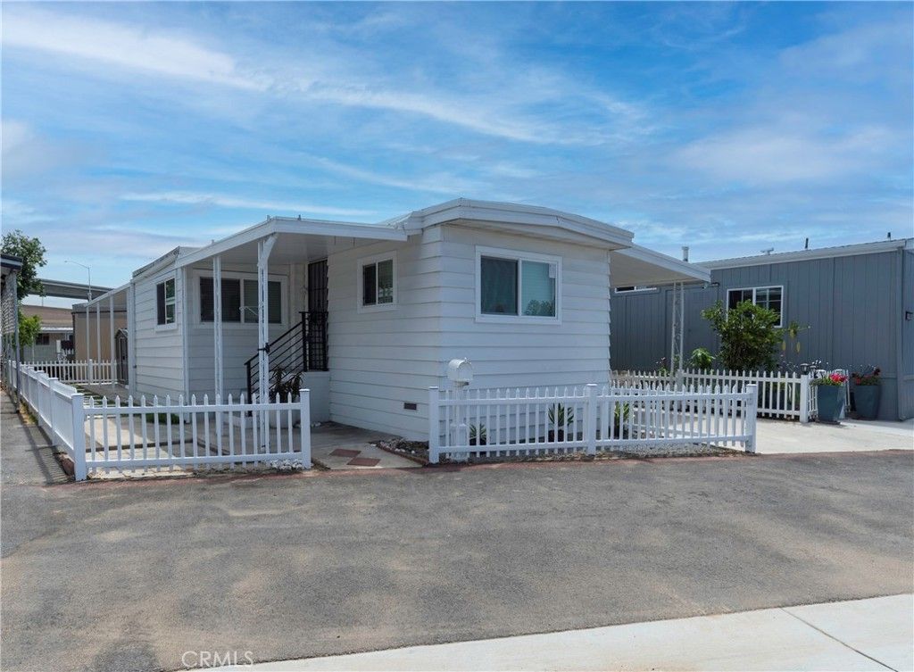 107 S Portola Lane, Tustin