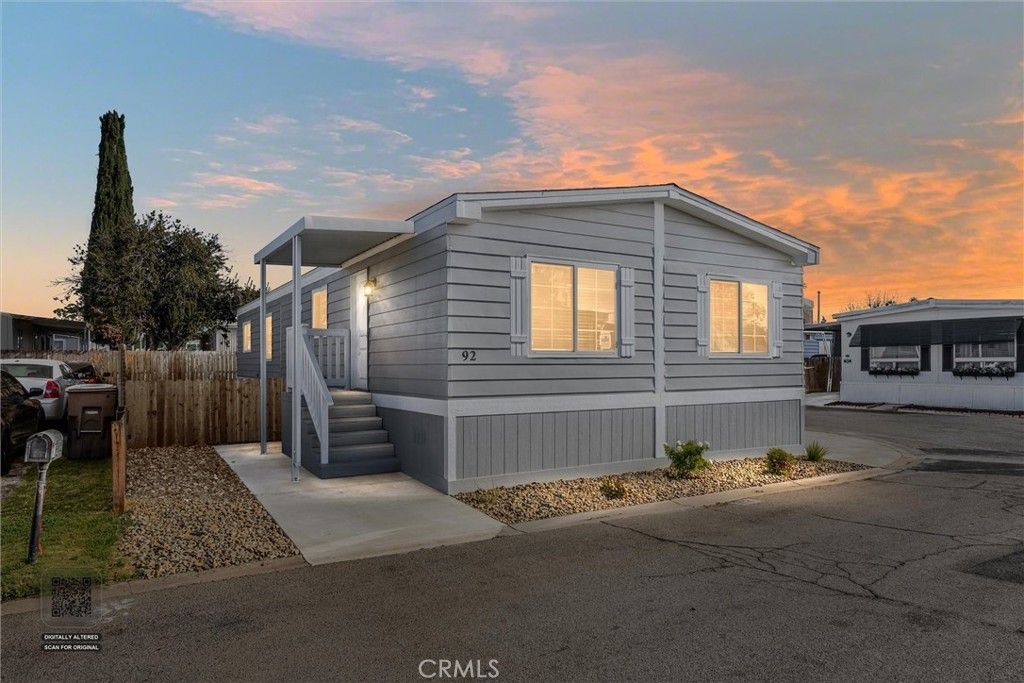 92 Cinnamon Lane, Bakersfield