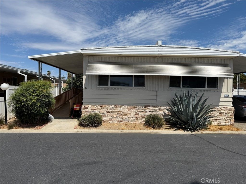 3825 Crestmore # 406, Riverside