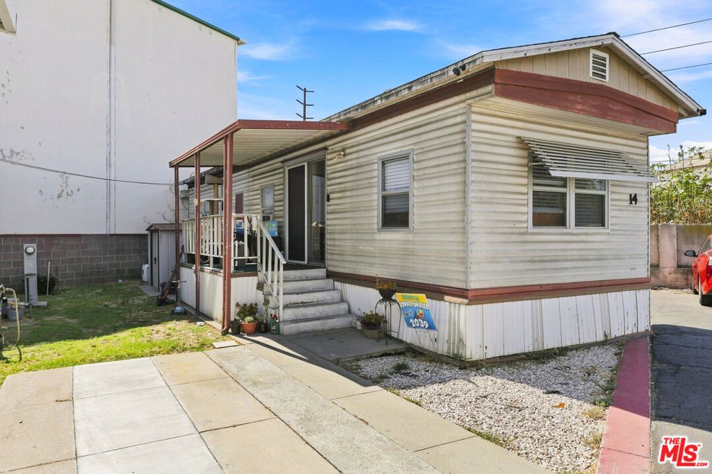 5678 Shull Street # Space 14, Bell Gardens