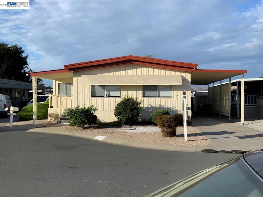 4141 Deep Creek, Fremont