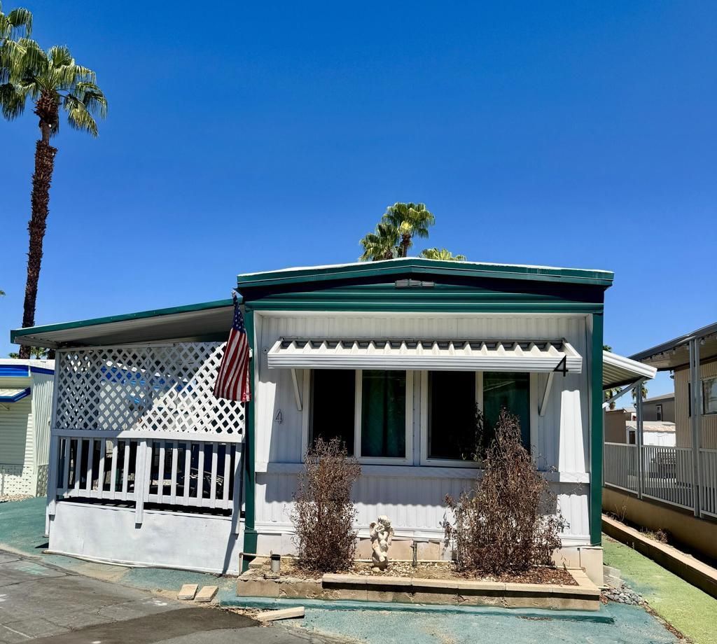 4 Arthur Drive, Cathedral City