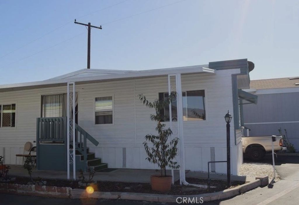 1045 Azusa # 98, Covina