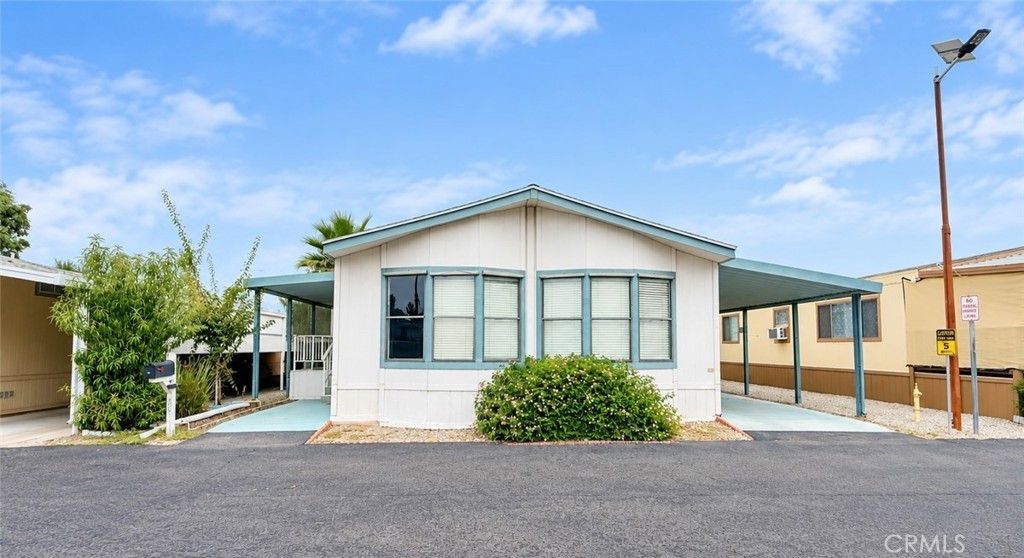 530 W Devonshire # 36, Hemet