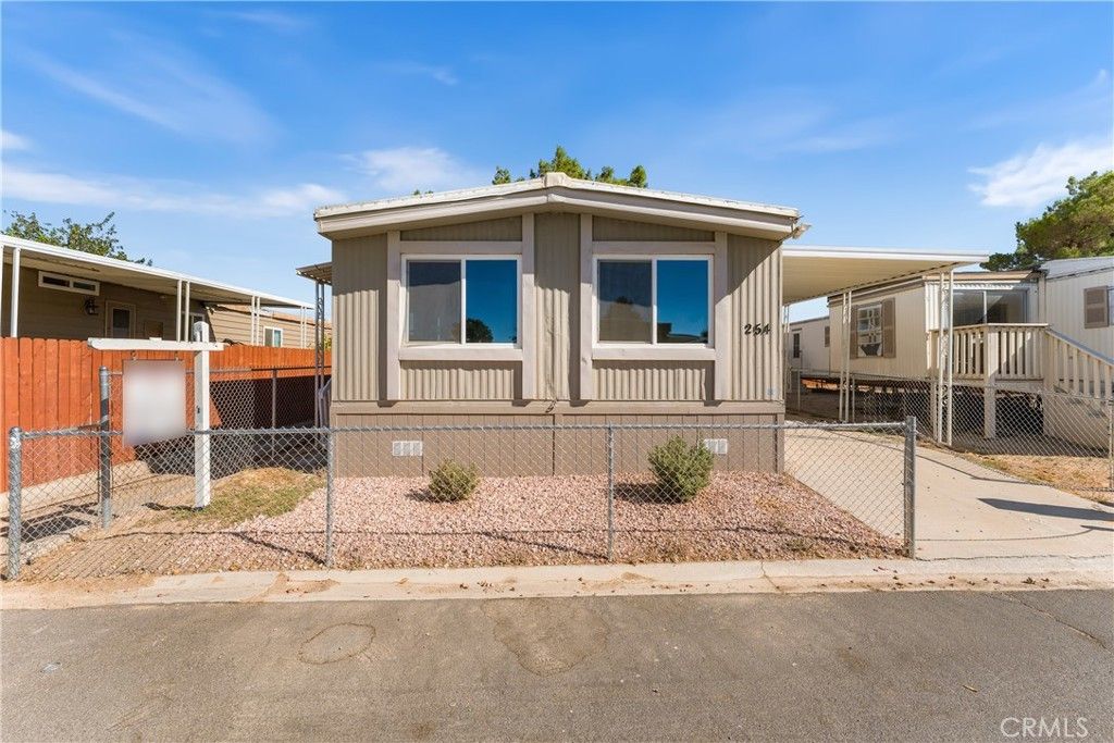 3300 15th W # 254, Rosamond