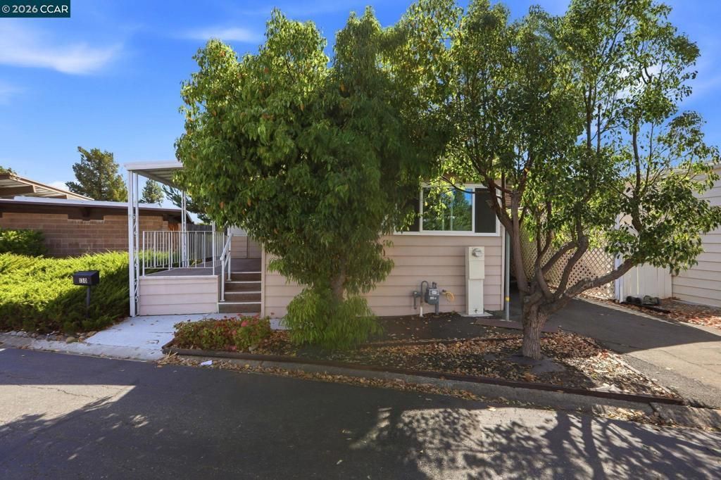130 Leanne Lane, Concord
