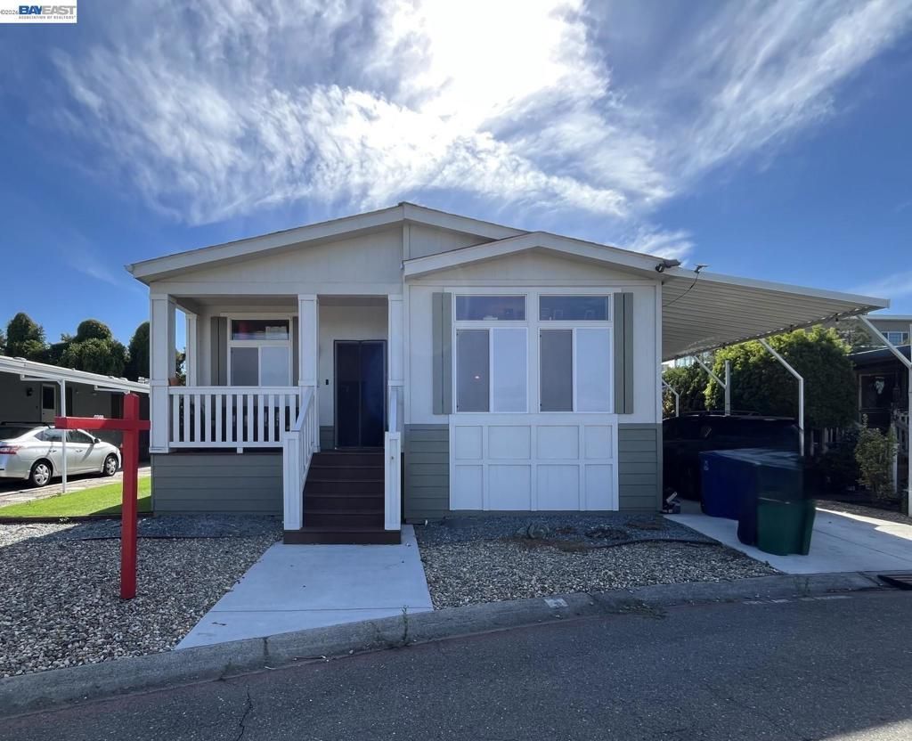 2702 Pueblo Creek, Hayward