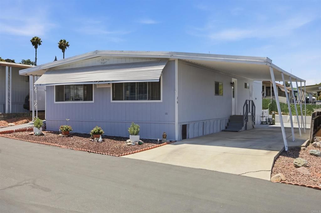 718 Sycamore # 26, Vista